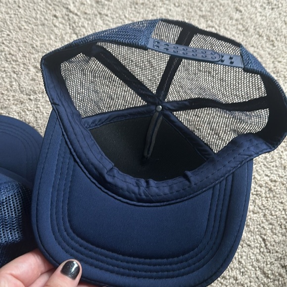 Navy Blue Trucker Hat with Mickey Mouse Design - Picture 4 of 4